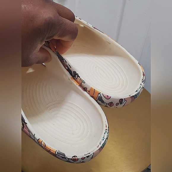 Women's Classic Cartoon Character Printed Clogs Size 8 🌴 - Picture 4 of 7